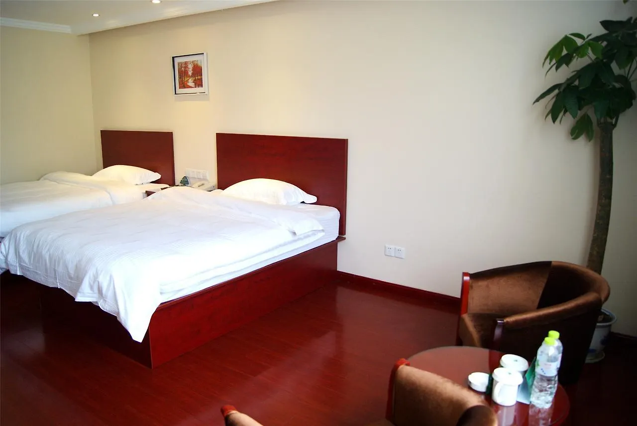 ***  Greentree Inn Henan Shangqiu Liangyuan District Railway Station Express Hotel China