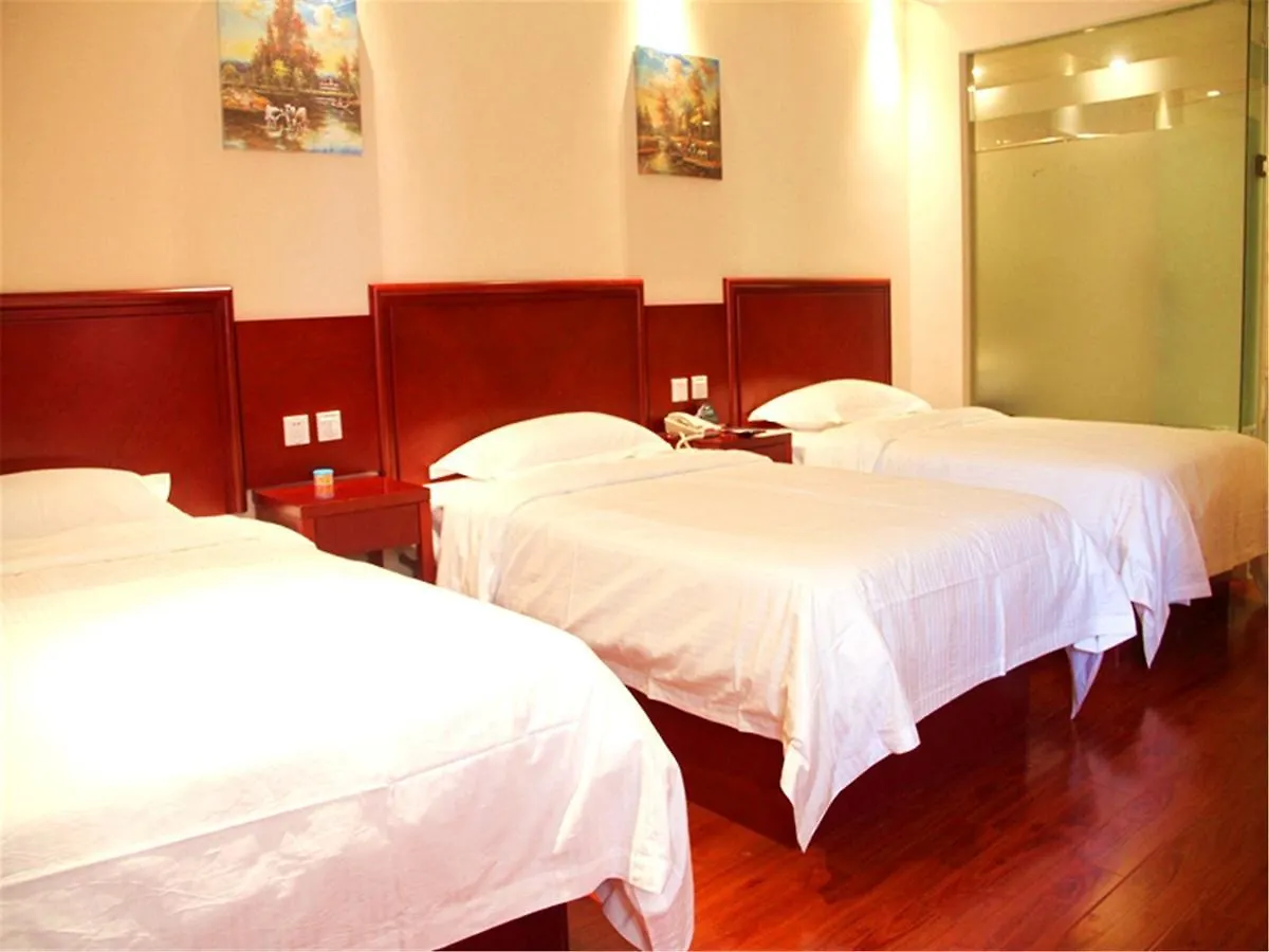 Greentree Inn Henan Shangqiu Liangyuan District Railway Station Express Hotel
